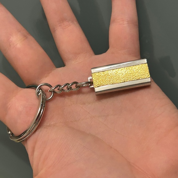 Gold Plated and Stainless Steel Keychain - Picture 5 of 5